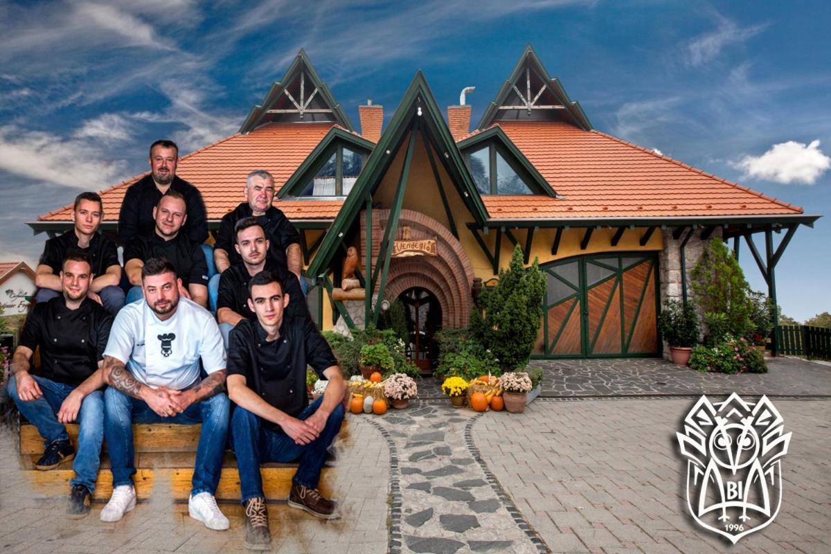 Bed and Breakfast Bagoly Pincesor Fogado Pécs Exterior foto