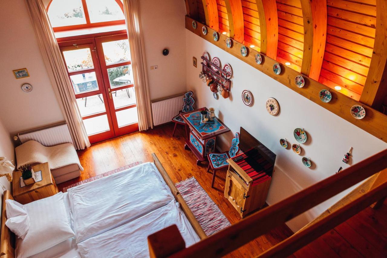 Bed and Breakfast Bagoly Pincesor Fogado Pécs Exterior foto
