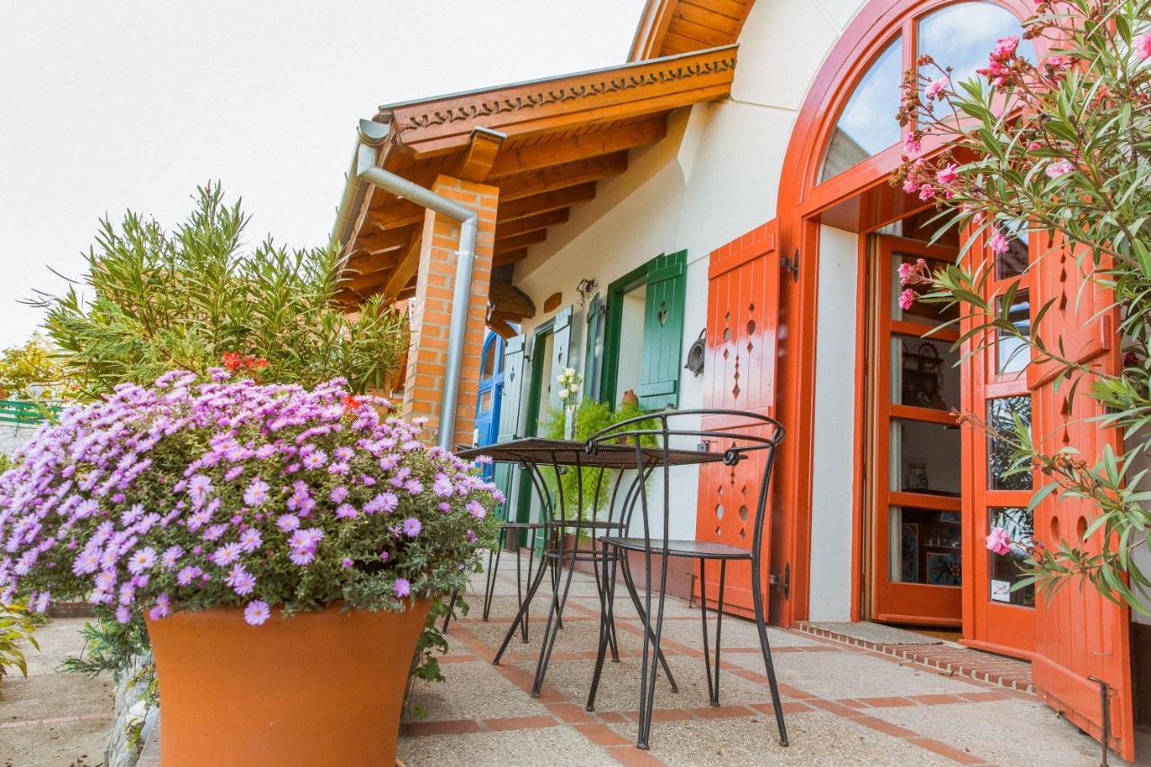 Bed and Breakfast Bagoly Pincesor Fogado Pécs Exterior foto